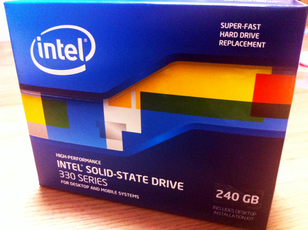Intel SSD 330240GB(SATA3）